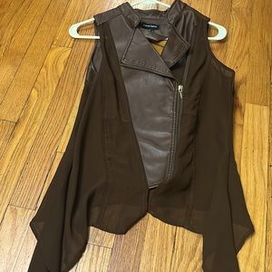 Cotton express vest women’s size medium